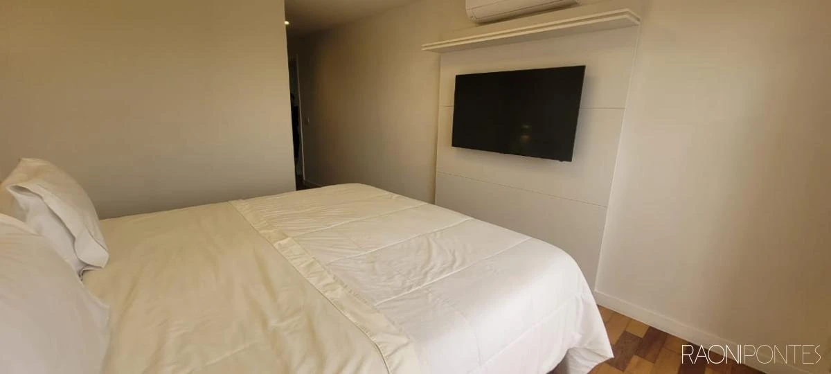 3-bedroom apartment with a water view in Rio de Janeiro — photo 10