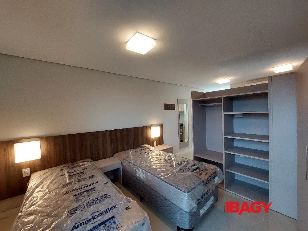 Unfurnished studio with AC and no parking space — photo 14