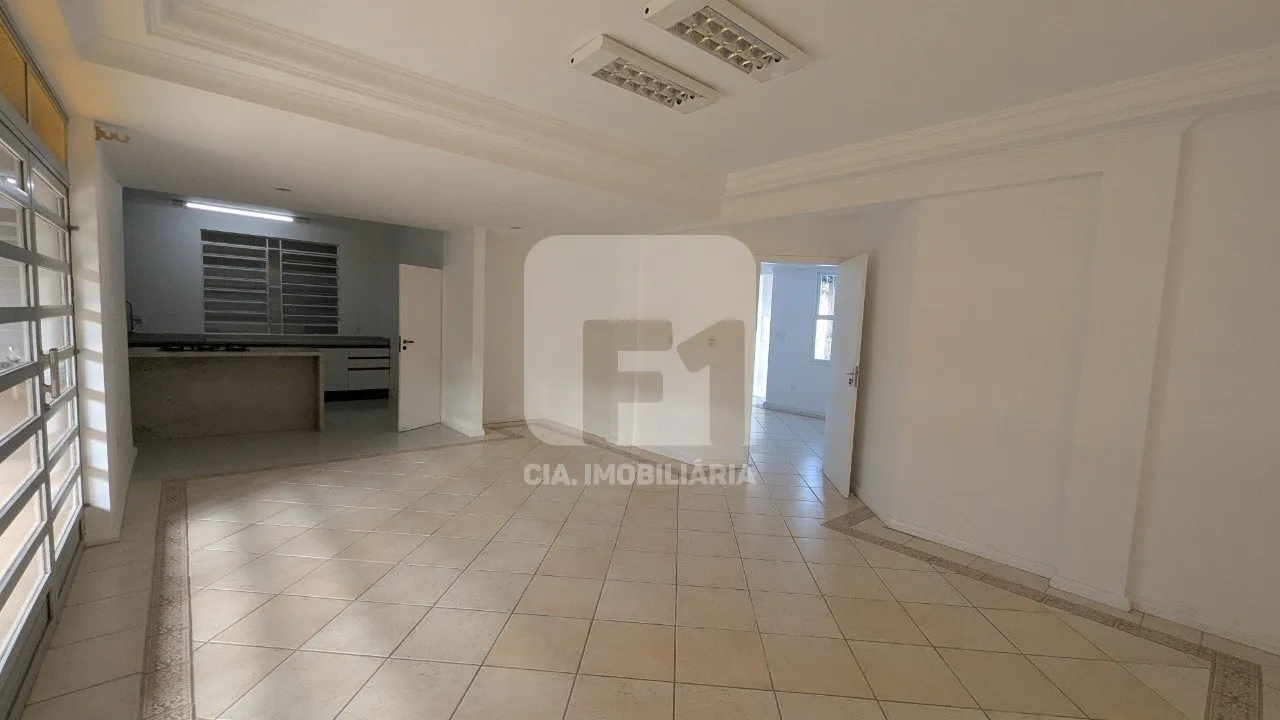 House with 6 bedrooms, en-suite and parking for 6 — photo 16