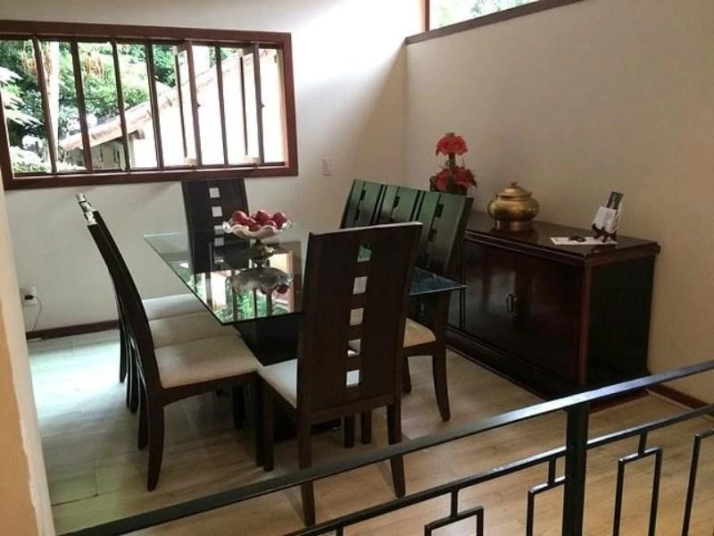 Furnished house 945 m² with 4 bedrooms and 5 bathrooms — photo 10