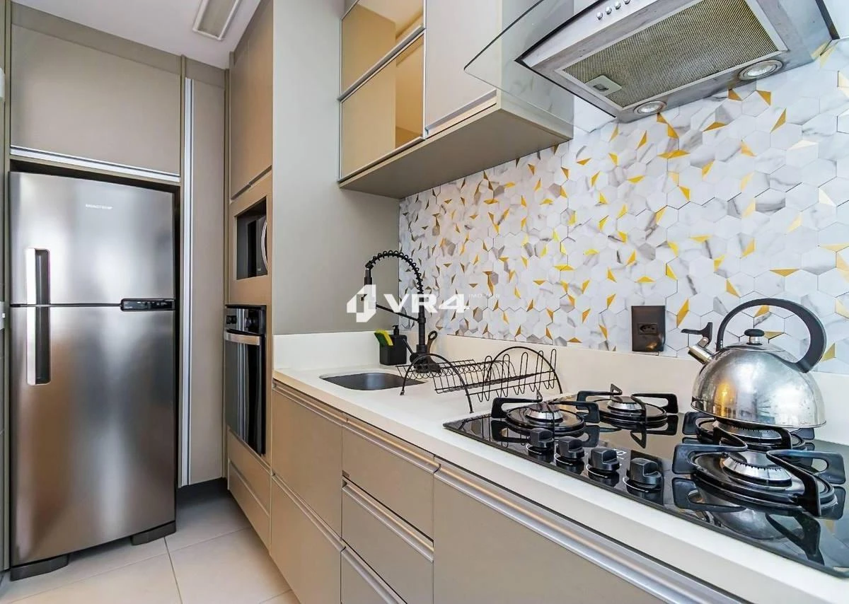 Furnished 3-bedroom apartment with open-plan kitchen — photo 9