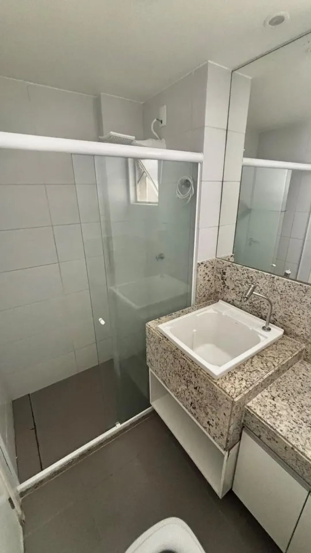 Квартира з 2 спальнями та пральною машиною — photo 22
