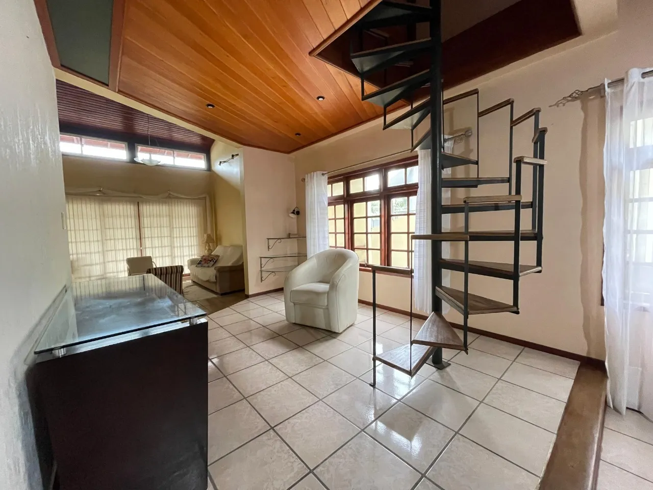 Furnished house with private garden and BBQ — photo 18