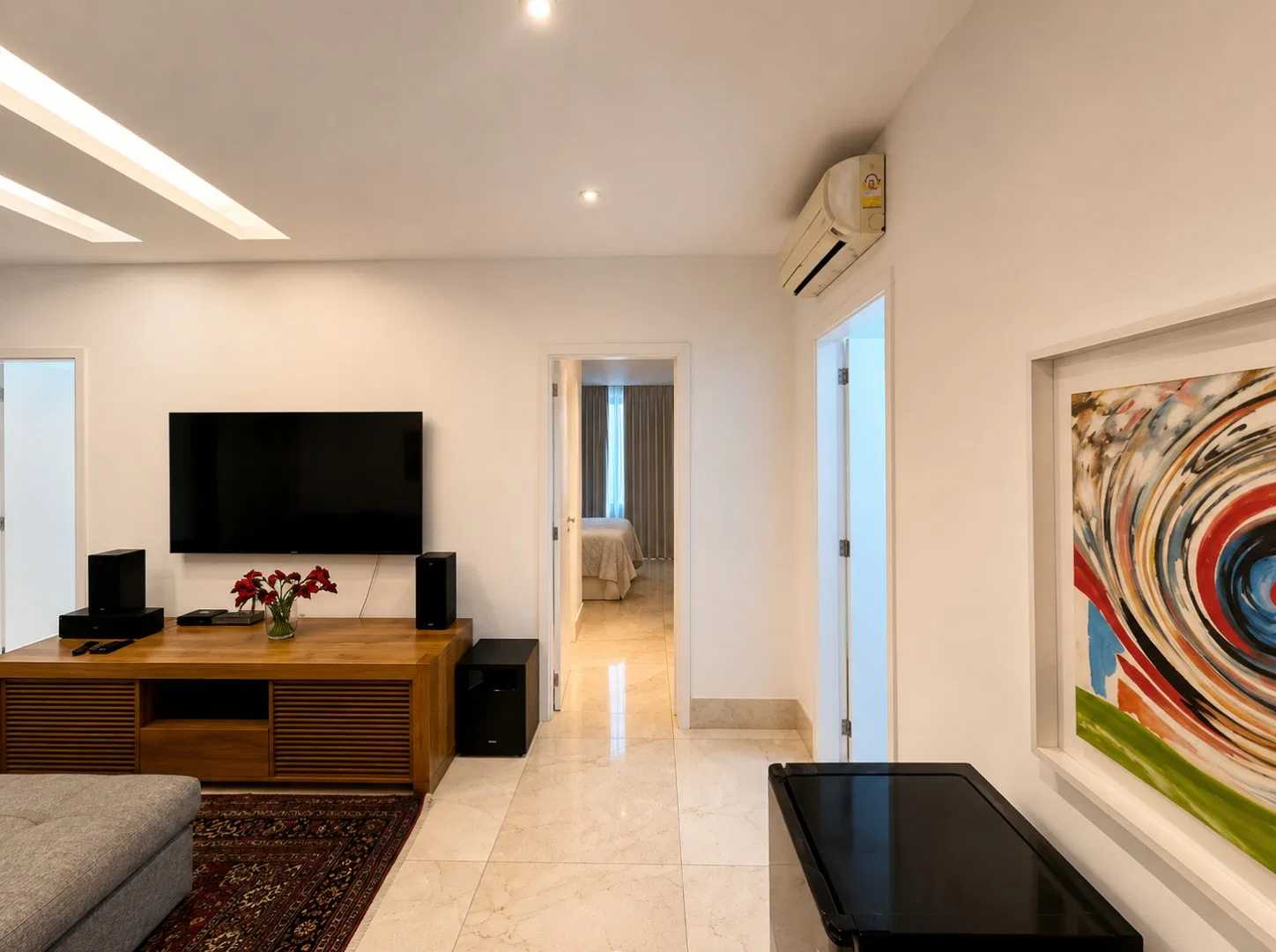 Rental apartment with 4 en-suite bedrooms and 282 m² — photo 21