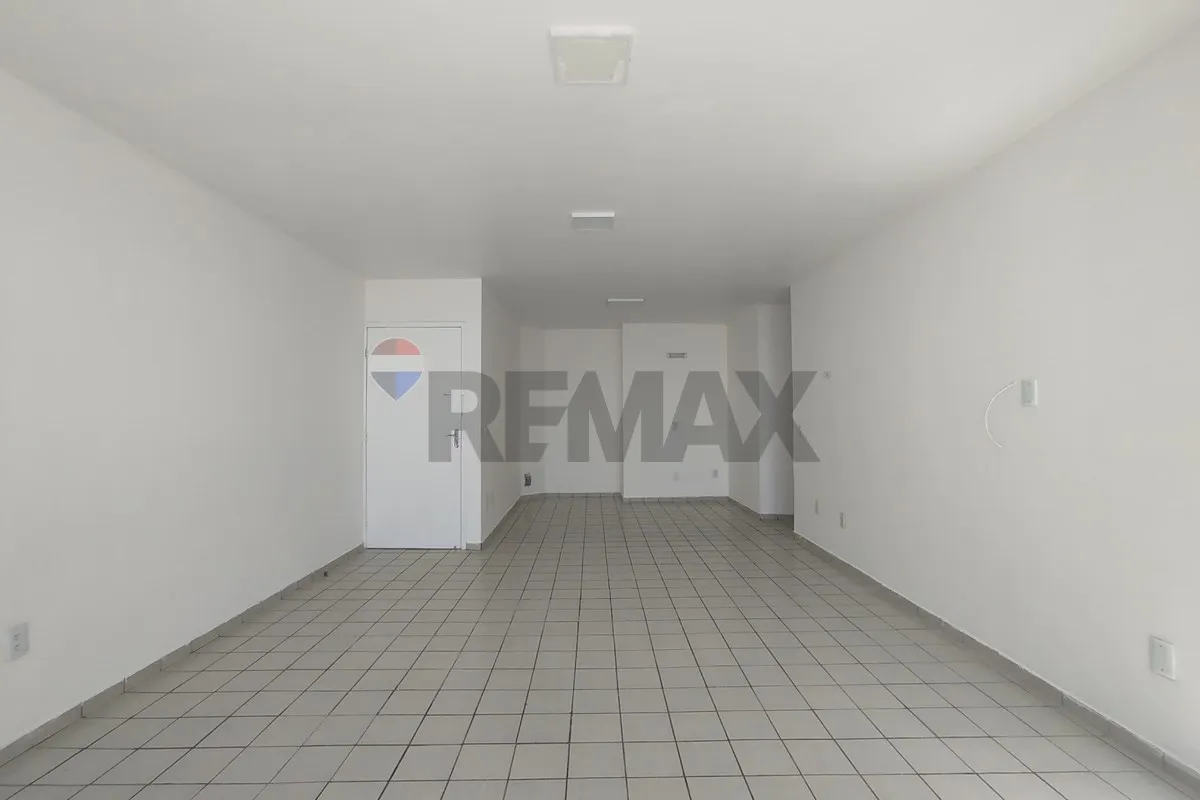 3-bedroom apartment with a closed kitchen and 160 m² — photo 24