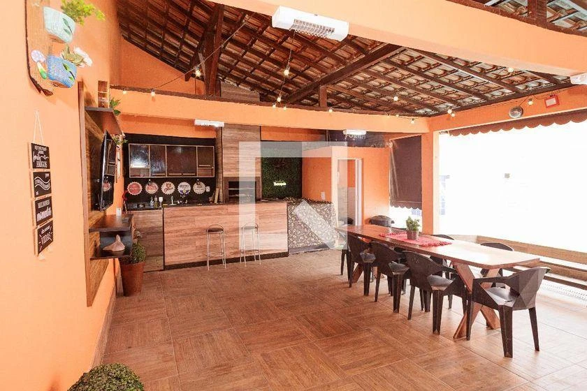 Furnished house with a pool and 3 bedrooms — photo 35
