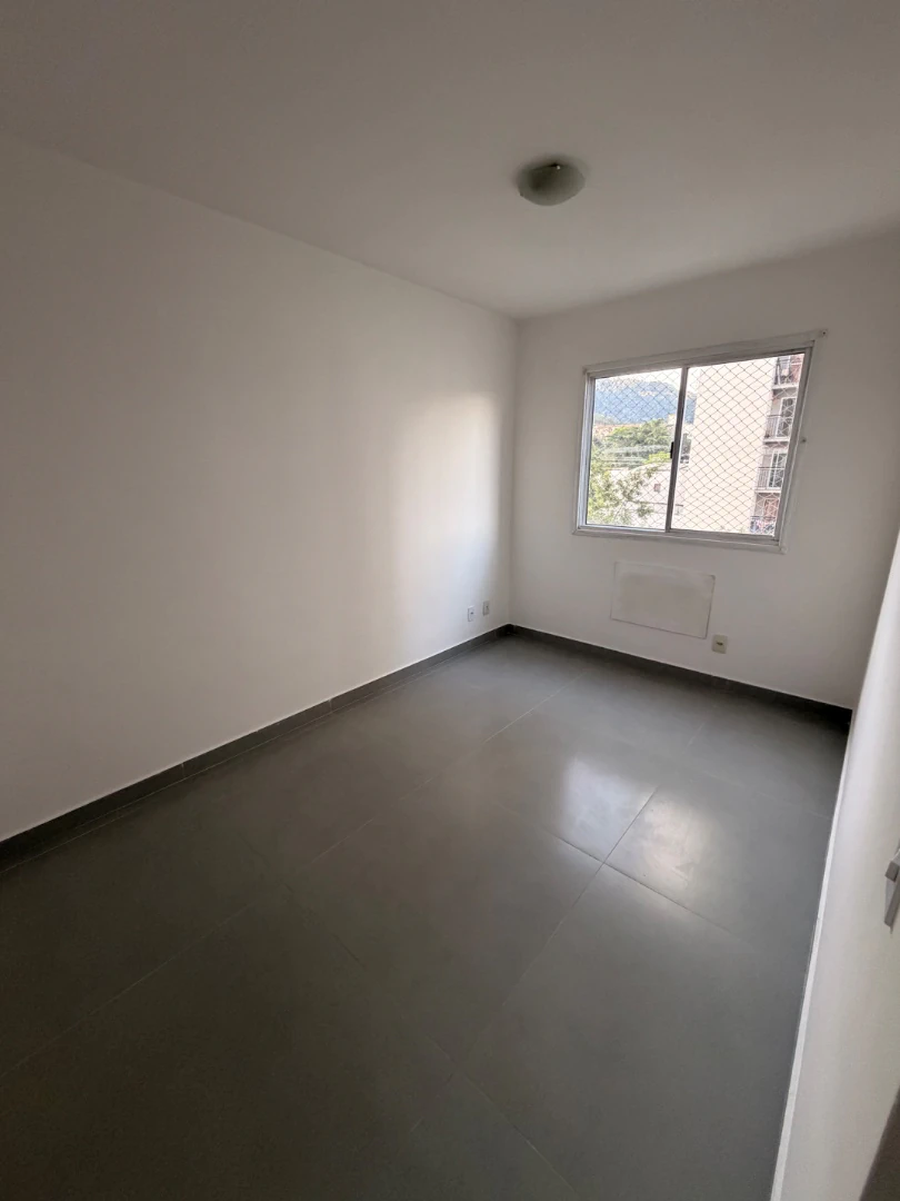 2-bedroom apartment with mountain and city view — photo 13
