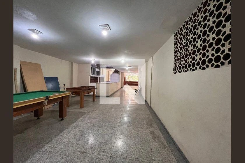 Apartamento de 2 quartos com varanda e 85 m² mobiliados