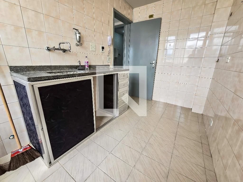 Квартира з 2 спальнями та балконом — photo 30