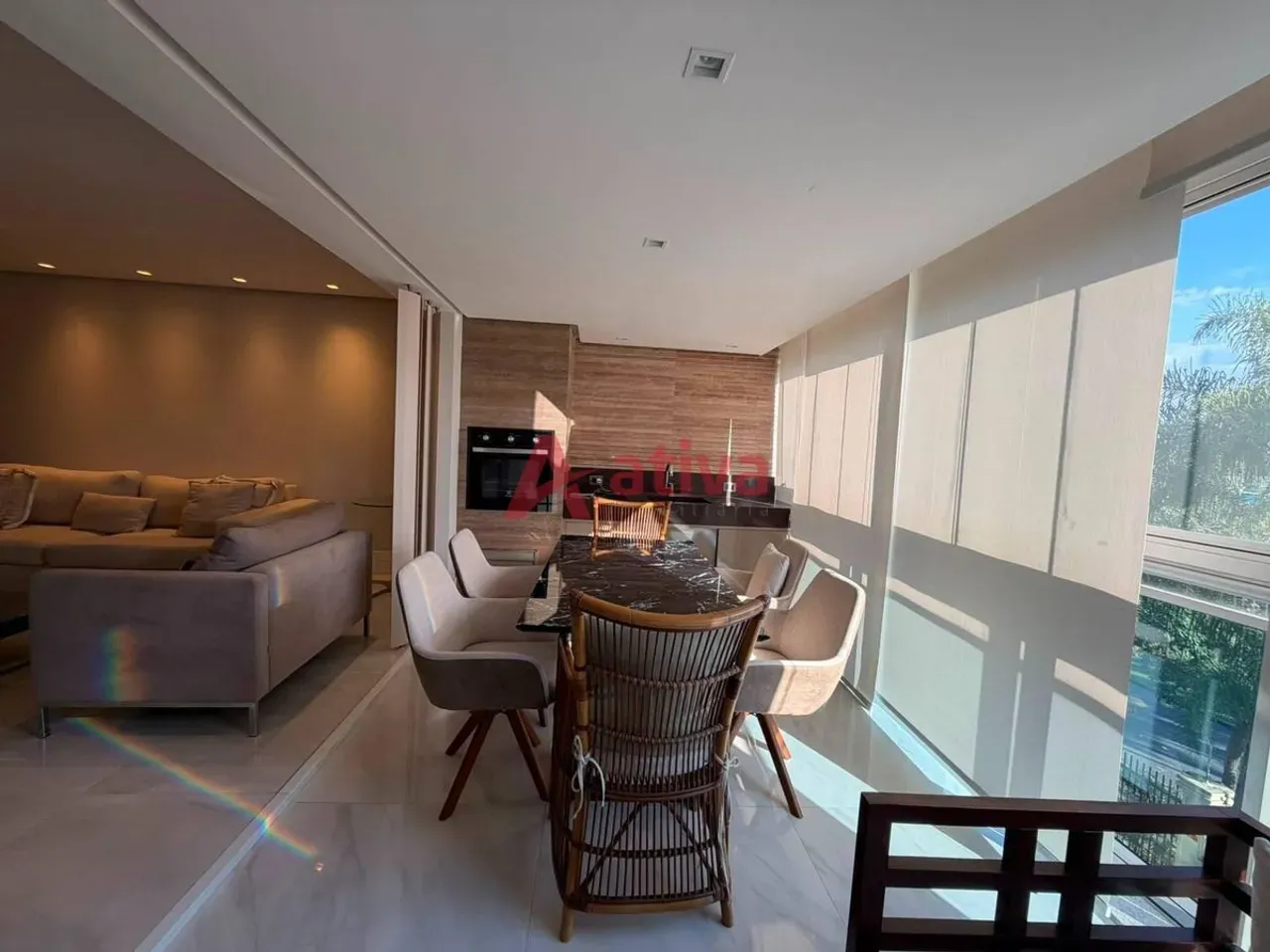 Furnished apartment with 4 bedrooms and an open-plan kitchen — photo 7