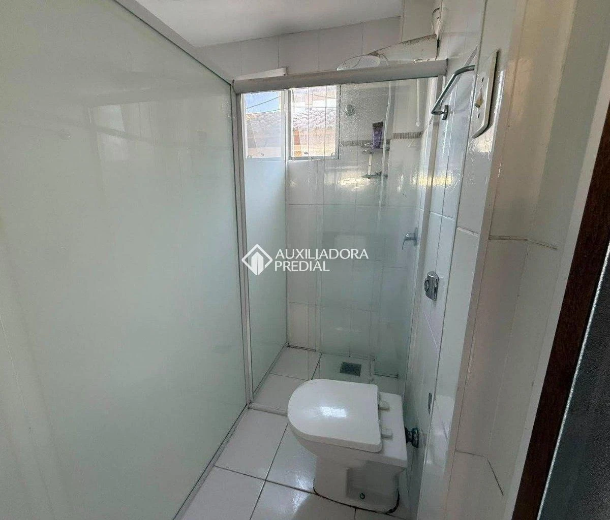 3-bedroom house with a grill on the balcony in Florianópolis — photo 25