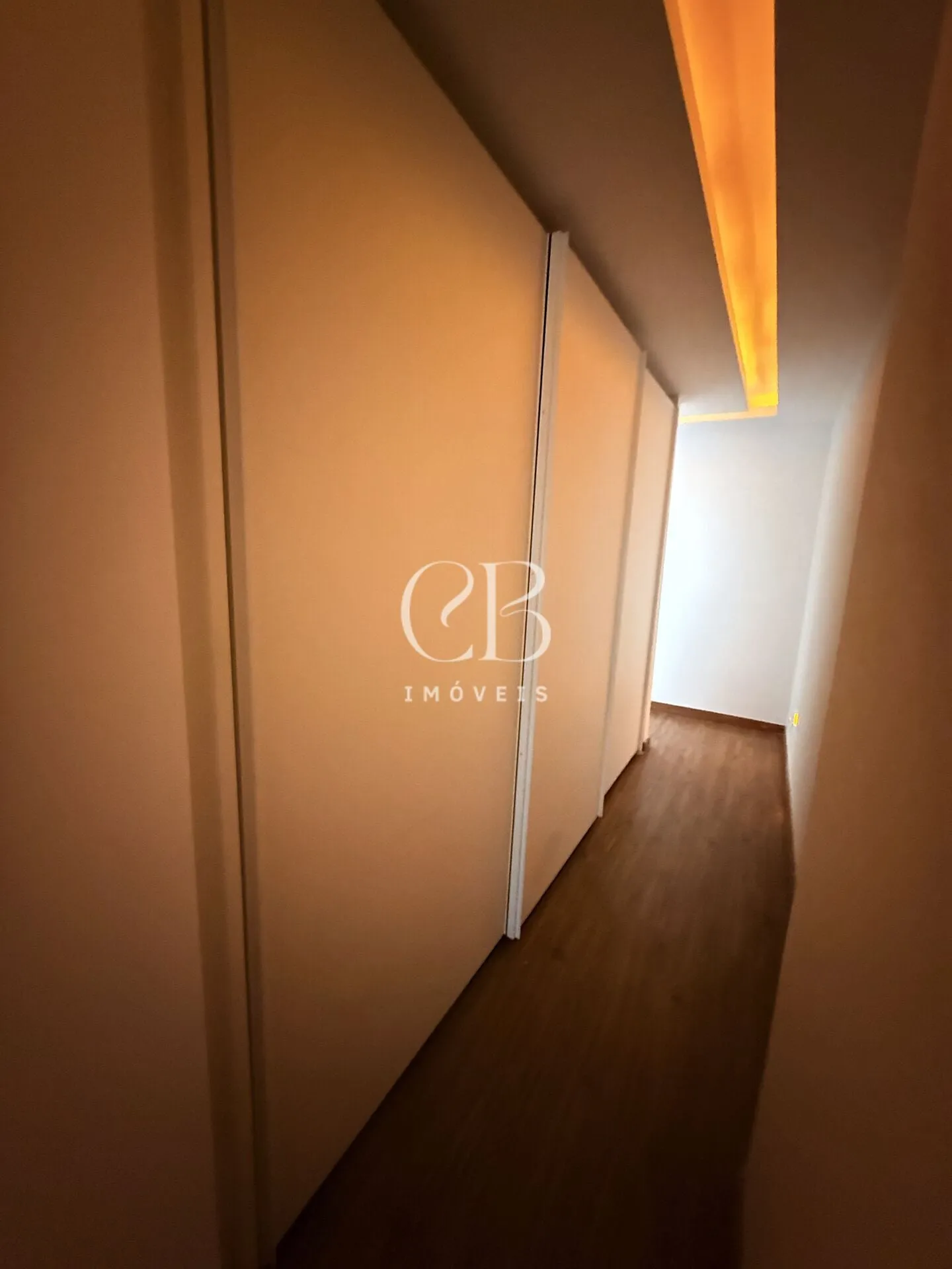 4-bedroom apartment with 5 bathrooms and 3 parking spaces — photo 9