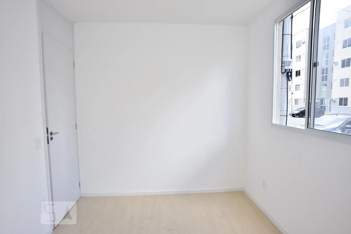 Wood or laminate floors in a 2-bedroom apartment, 45 m² — photo 10