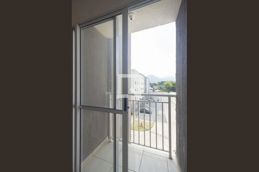 Rental apartment with 2 bedrooms and a closed kitchen — photo 9