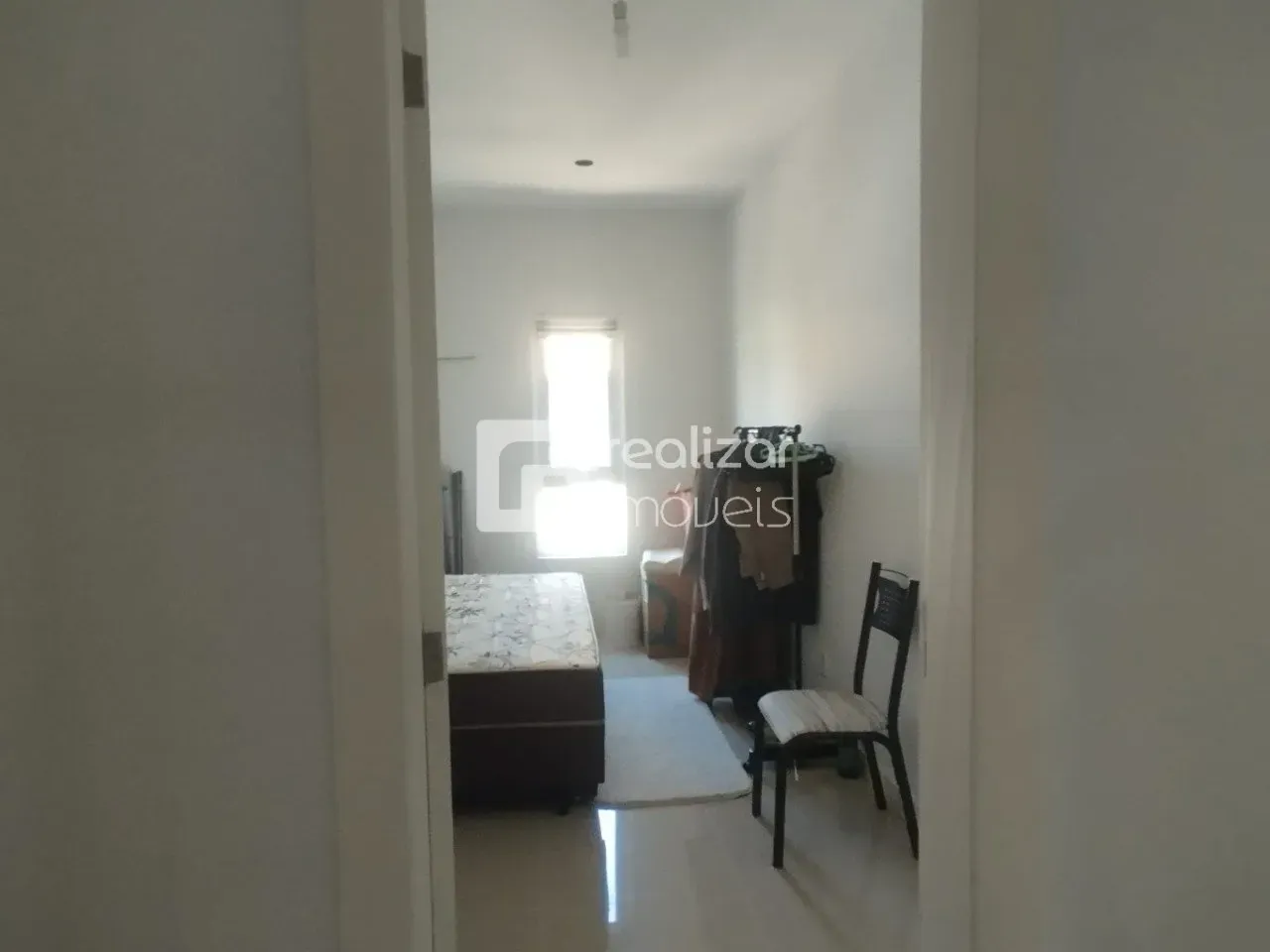 Furnished house with 4 bedrooms and 190 m² plus a garden — photo 27