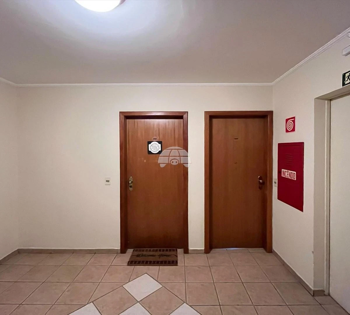 3-bedroom apartment with a bathtub in Curitiba — photo 35