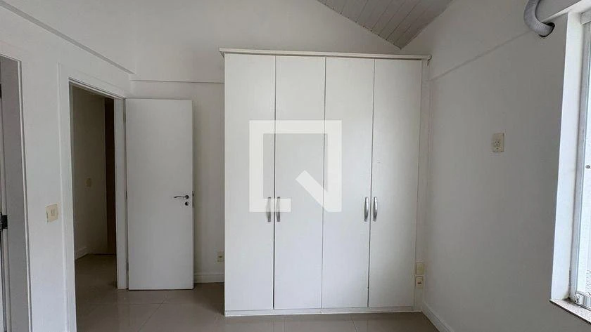4-bedroom house with a washing machine — photo 24