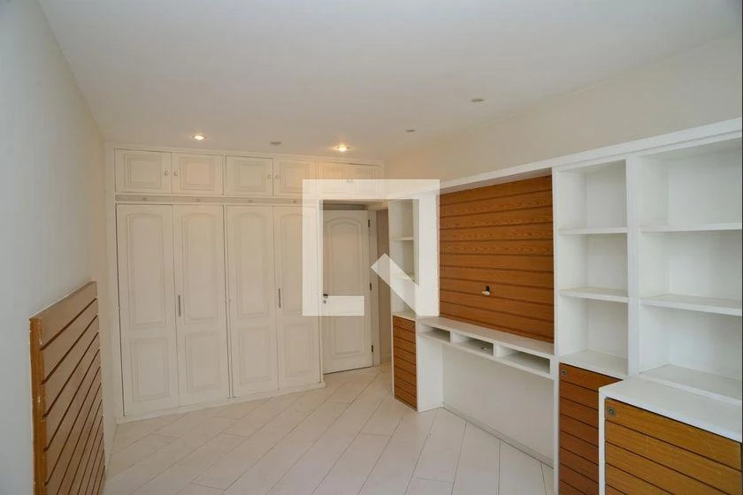 Apartamento para aluguel com 3 quartos e varanda de vidro — photo 48