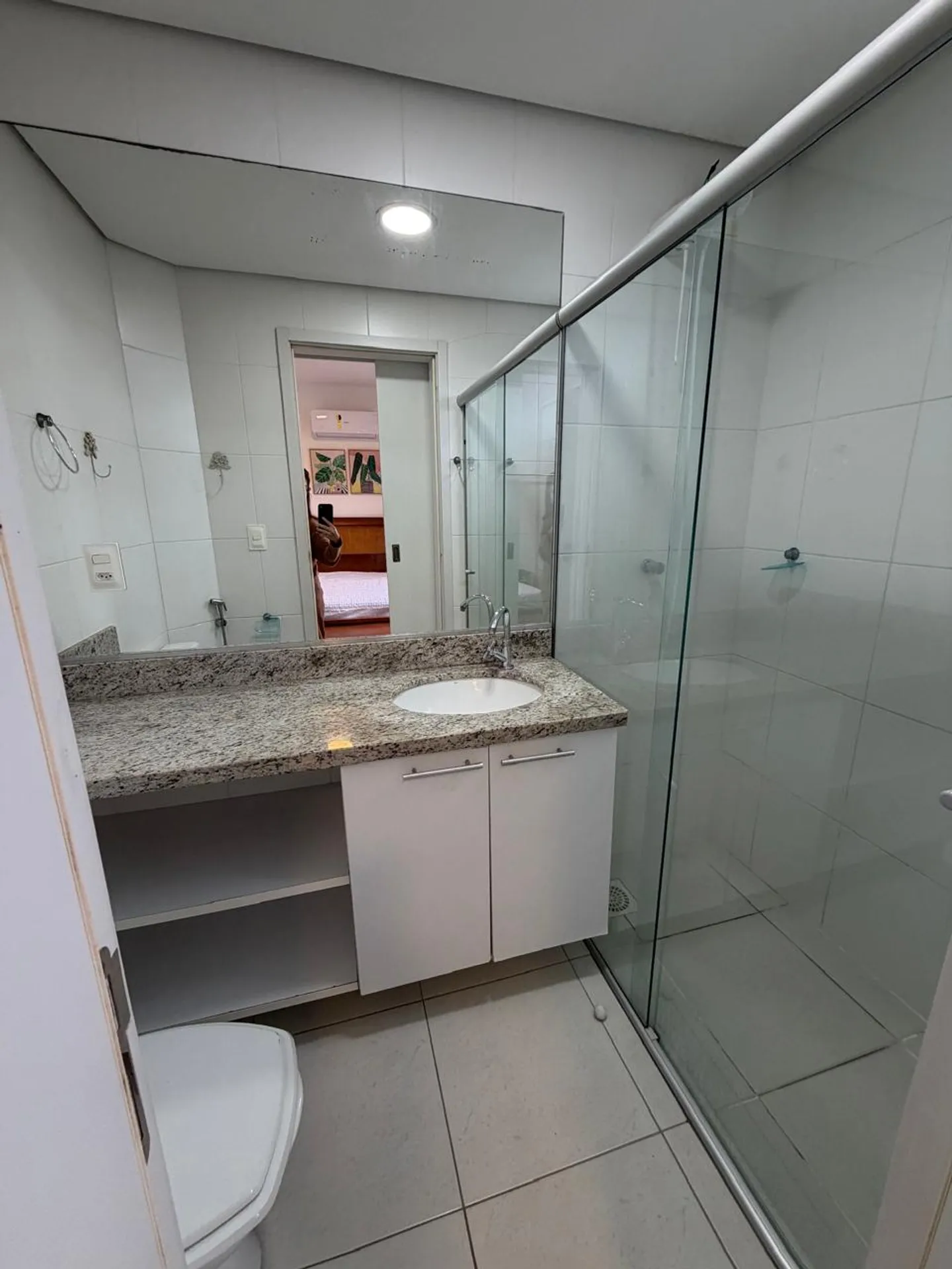 Apartamento amueblado de 2 dormitorios con parrilla en el balcón — photo 20