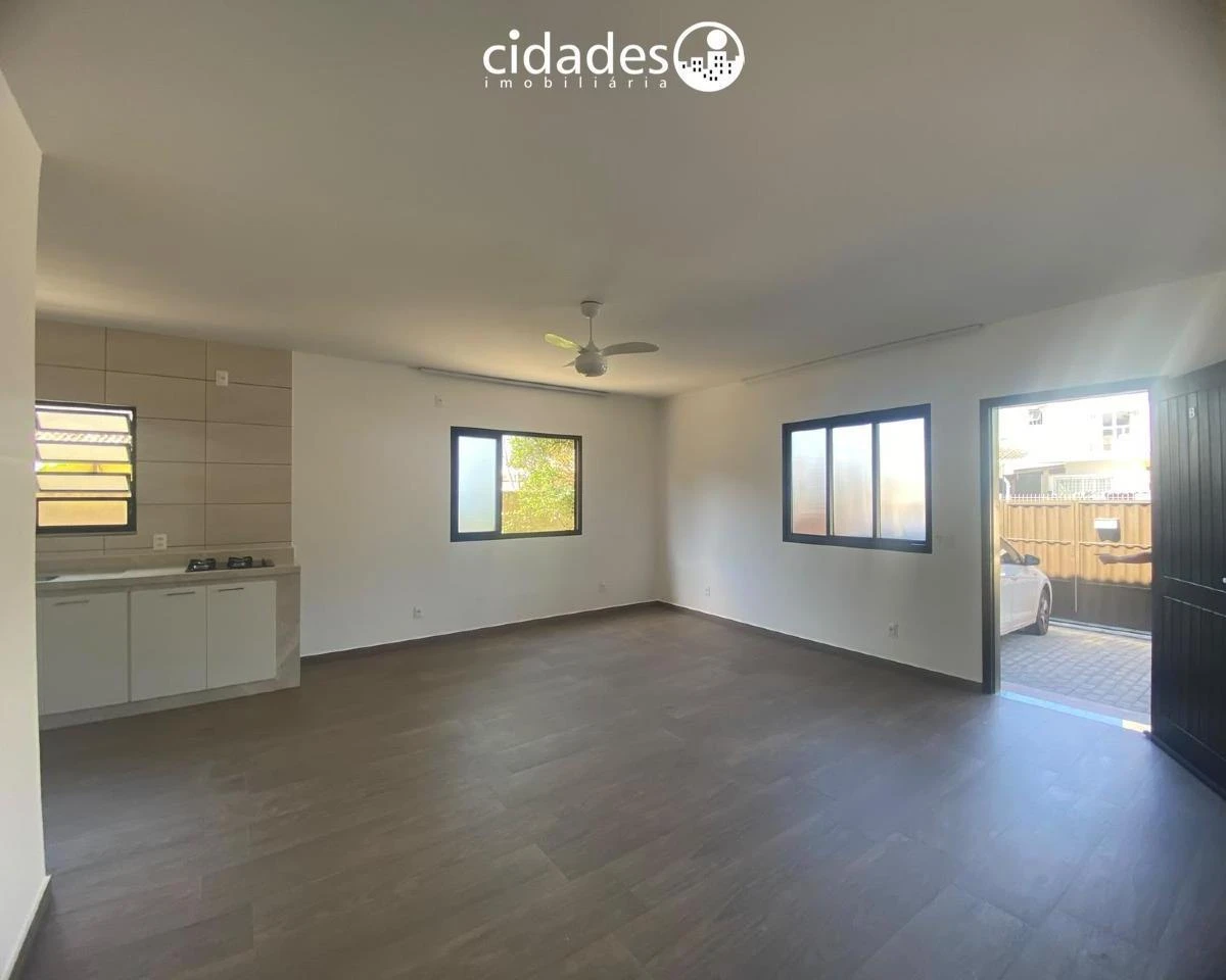 Apartment, 95 m², with wood or laminate floors
