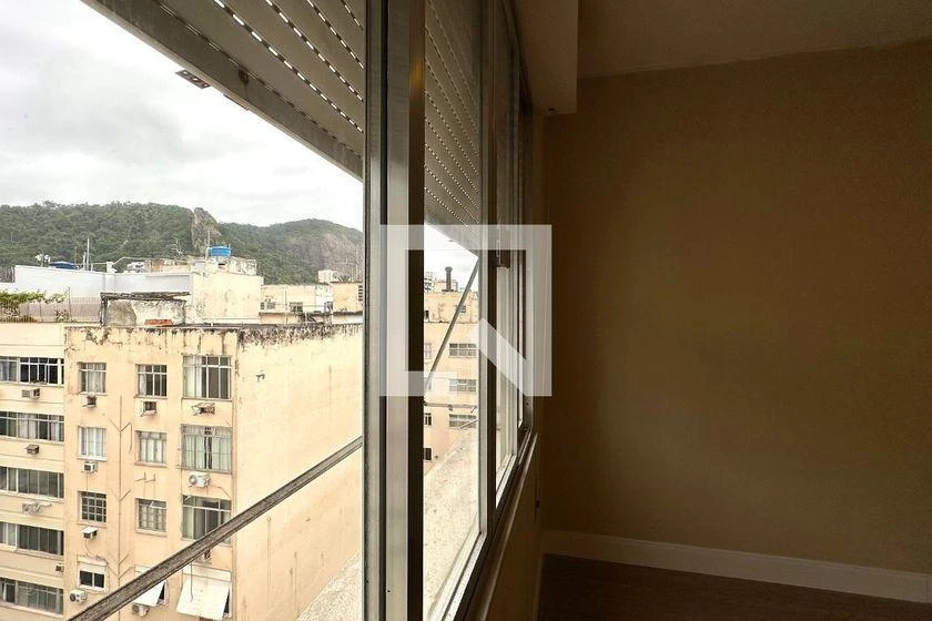 Rental apartment with 3 bedrooms and 3 bathrooms — photo 18
