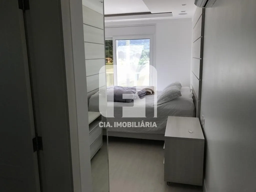 Furnished 9-suite house with open-plan kitchen — photo 45