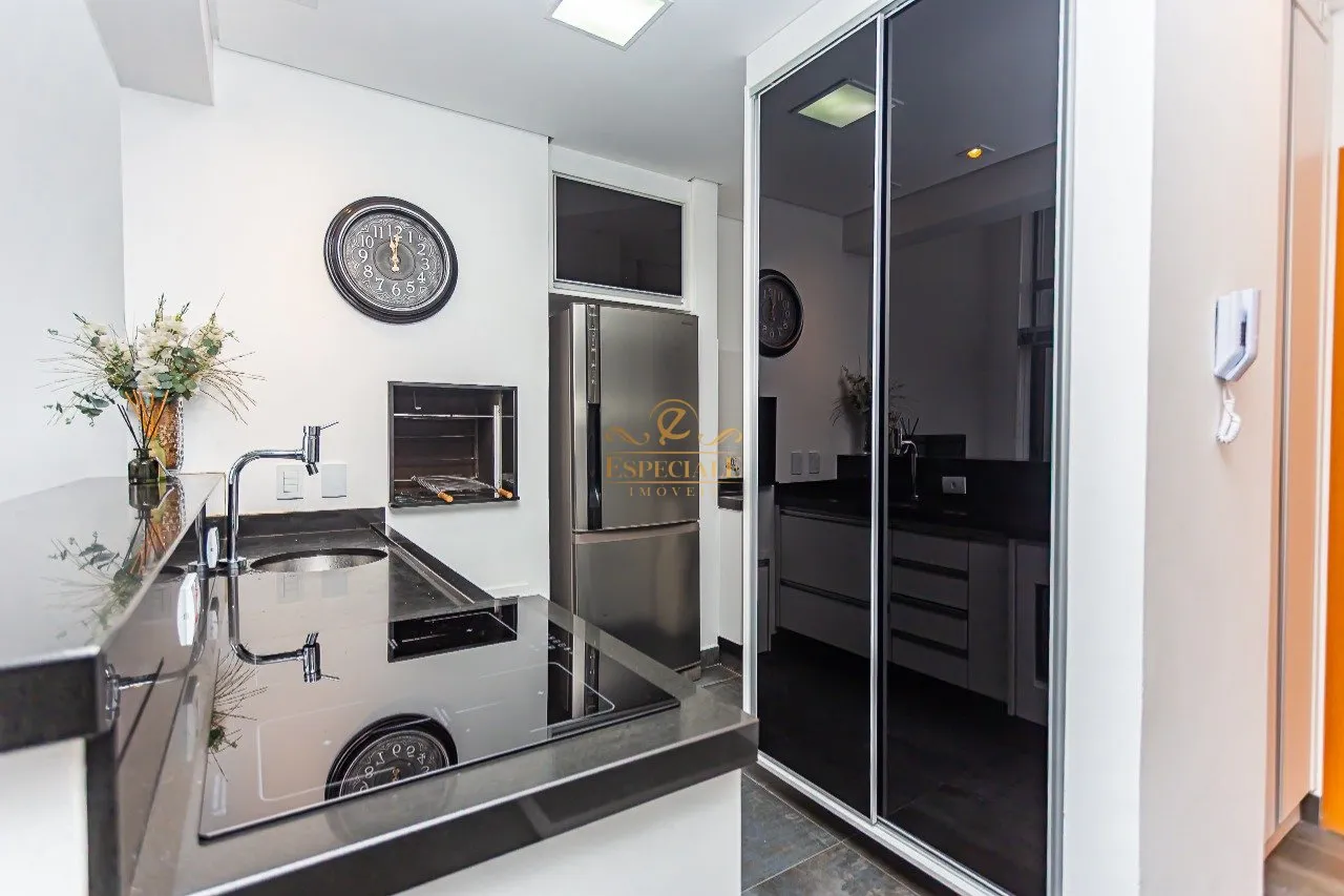 Furnished 1-bedroom apartment with open-plan kitchen — photo 10