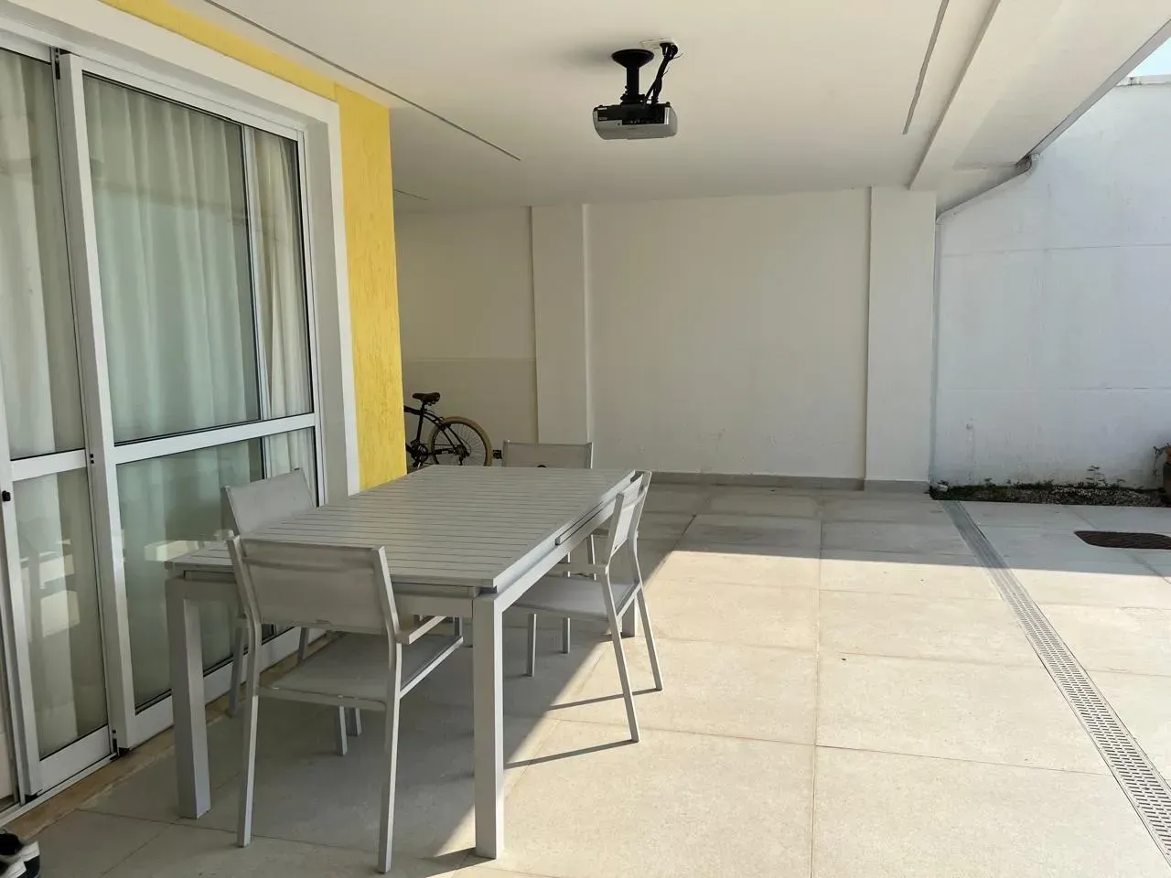 Casa mobiliada com 4 dormitórios e cozinha fechada — photo 20