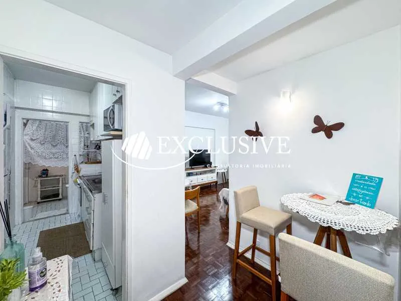 Furnished apartment with 2 bedrooms and 2 bathrooms — photo 18