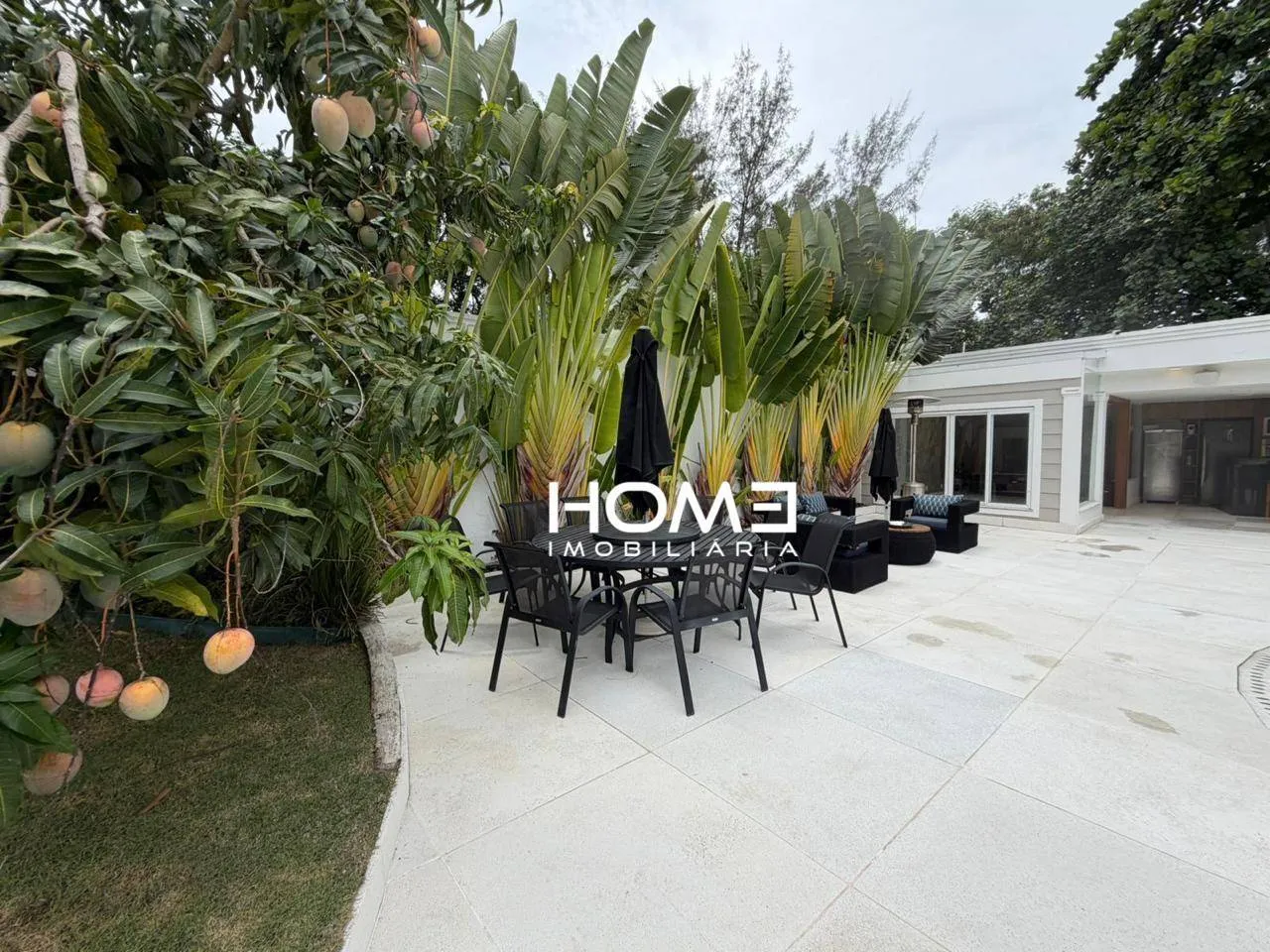 Furnished house with 6 en-suite bedrooms and barbecue — photo 10