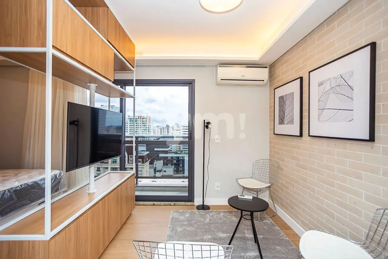 Apartamento de 1 dormitorio con cocina abierta y balcón — photo 6