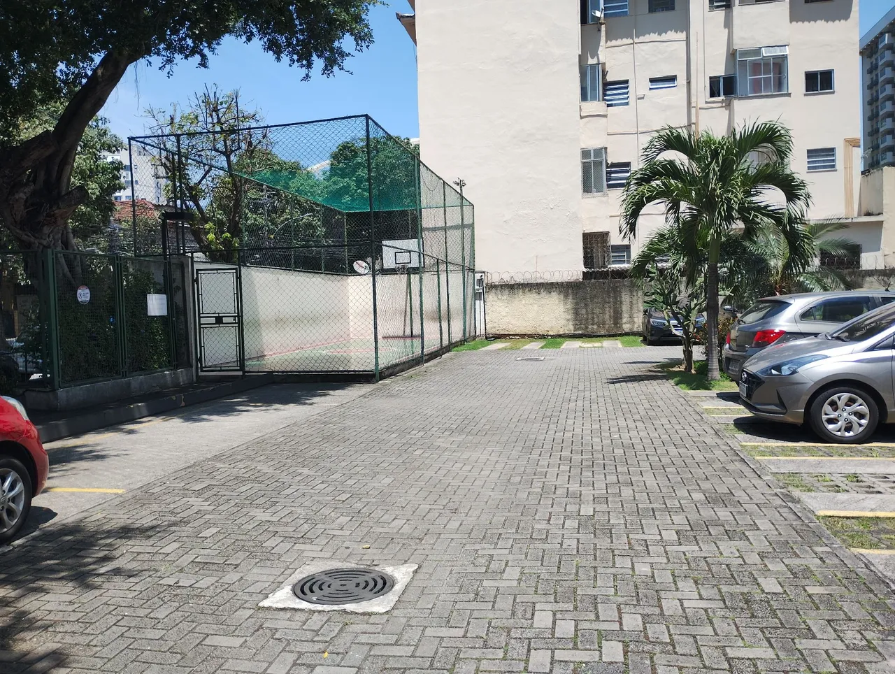 2-bedroom apartment in a building with a pool — photo 13