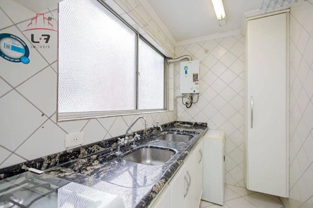 Furnished one-bedroom, 40 m² apartment in Curitiba — photo 2