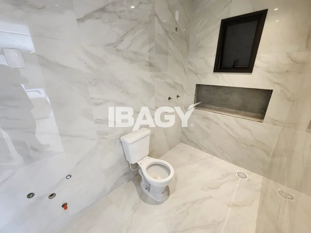 Furnished 2-bedroom apartment with 110 m² — photo 5