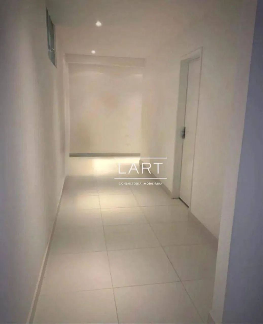 Apartamento mobiliado com 4 quartos e 4 banheiros — photo 17
