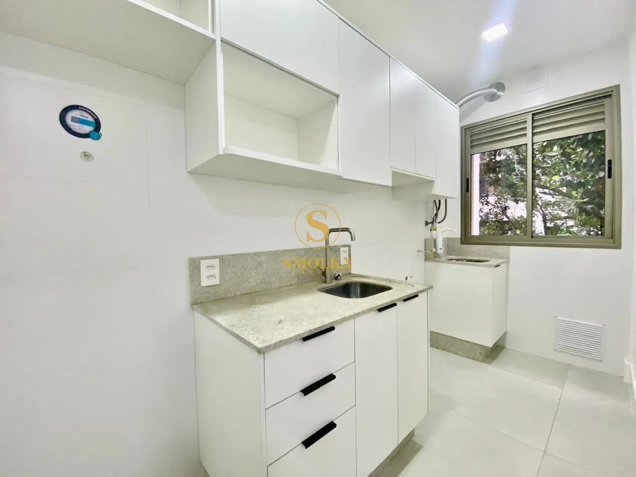 Private pool in a 2-bedroom apartment, 60 m² — photo 10