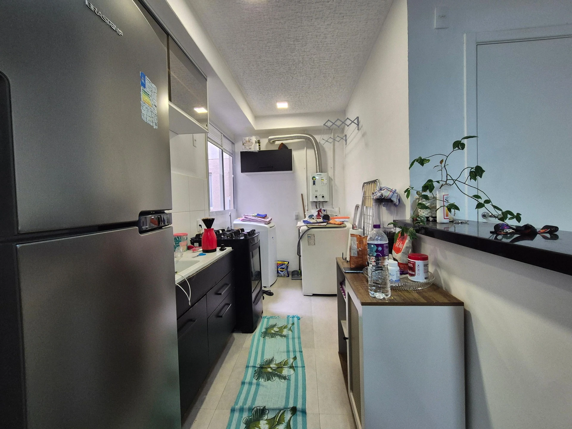 Furnished 2-bedroom apartment with open-plan kitchen — photo 27