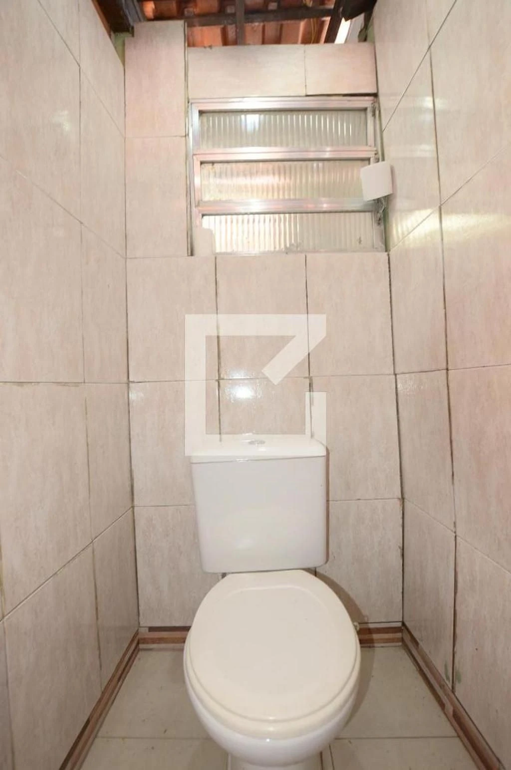 Furnished apartment, 260 m², with a grill on the balcony — photo 48