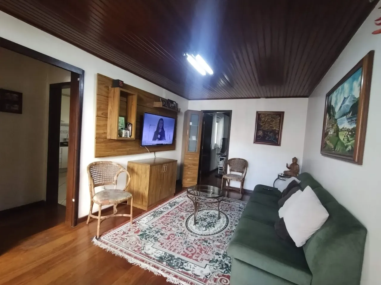 Single-level house with 4 bedrooms, garden and BBQ