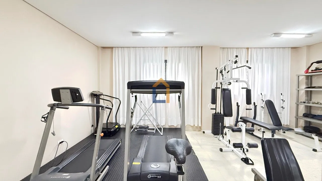 3-bedroom apartment with a washing machine in Curitiba — photo 49