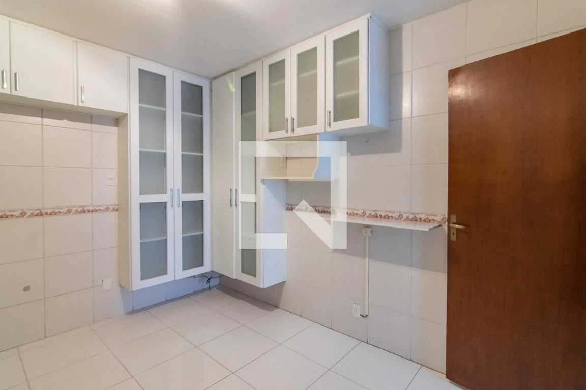 Casa de 220 m² com piscina privativa e varanda gourmet — photo 23