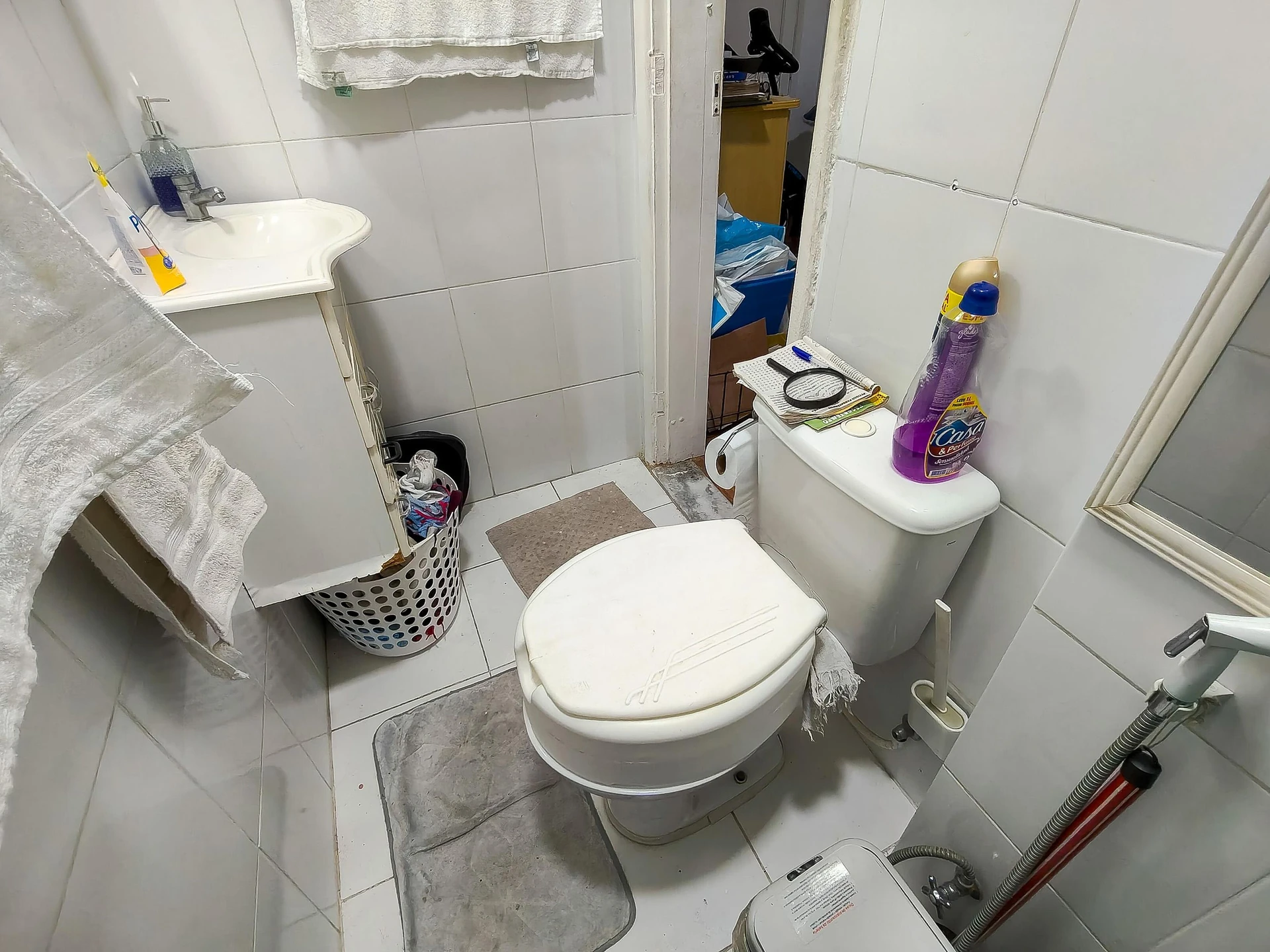 Furnished apartment with 1 en-suite and 2 bathrooms — photo 34
