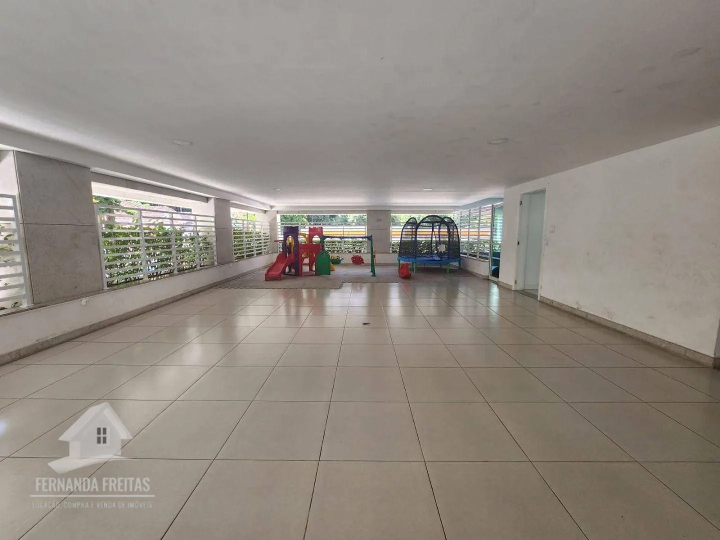 3-bedroom apartment with 97 m² and 2 parking spaces — photo 41