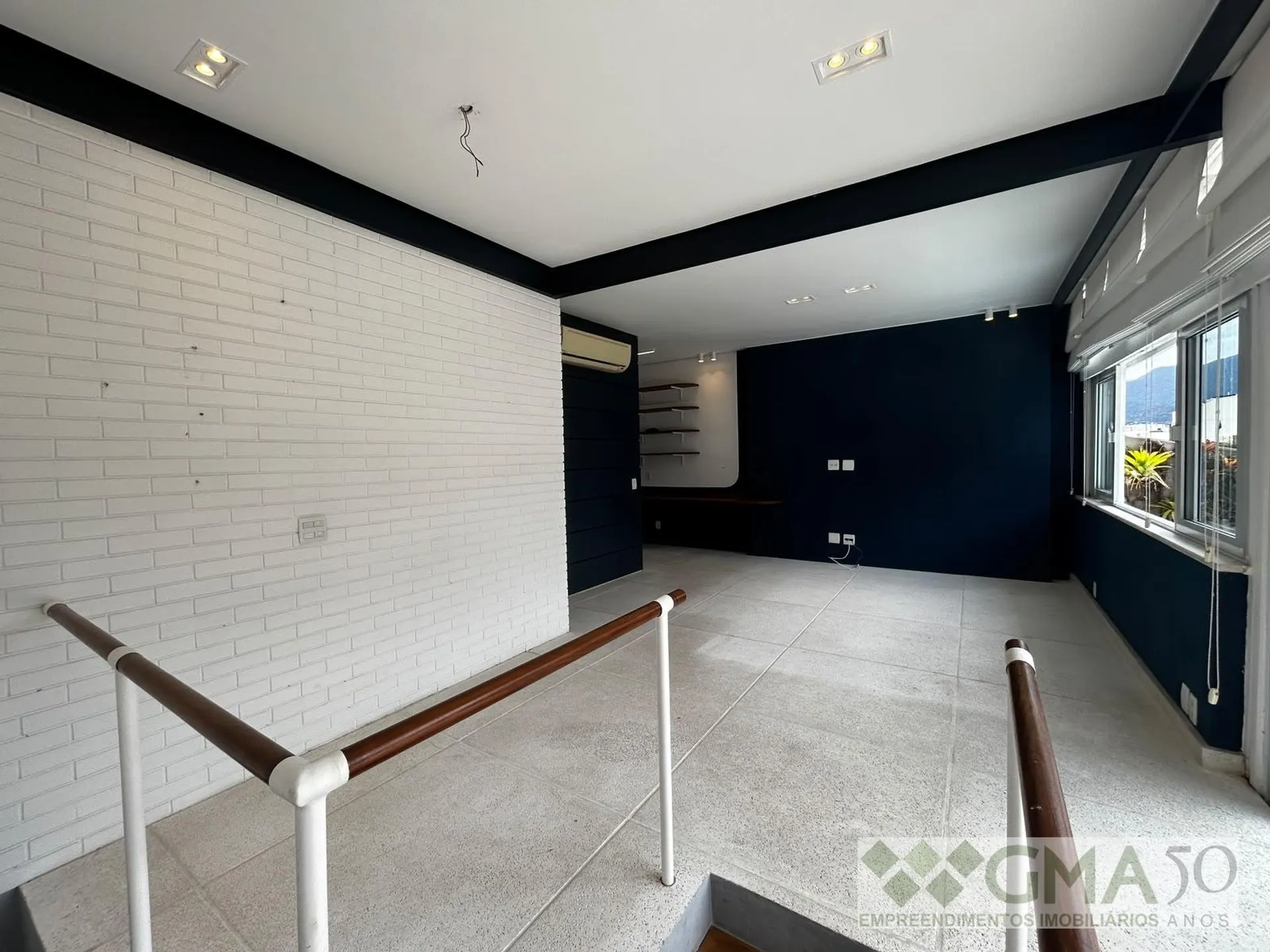 Рабочее место и 2 спальни: квартира 145 м² — photo 22