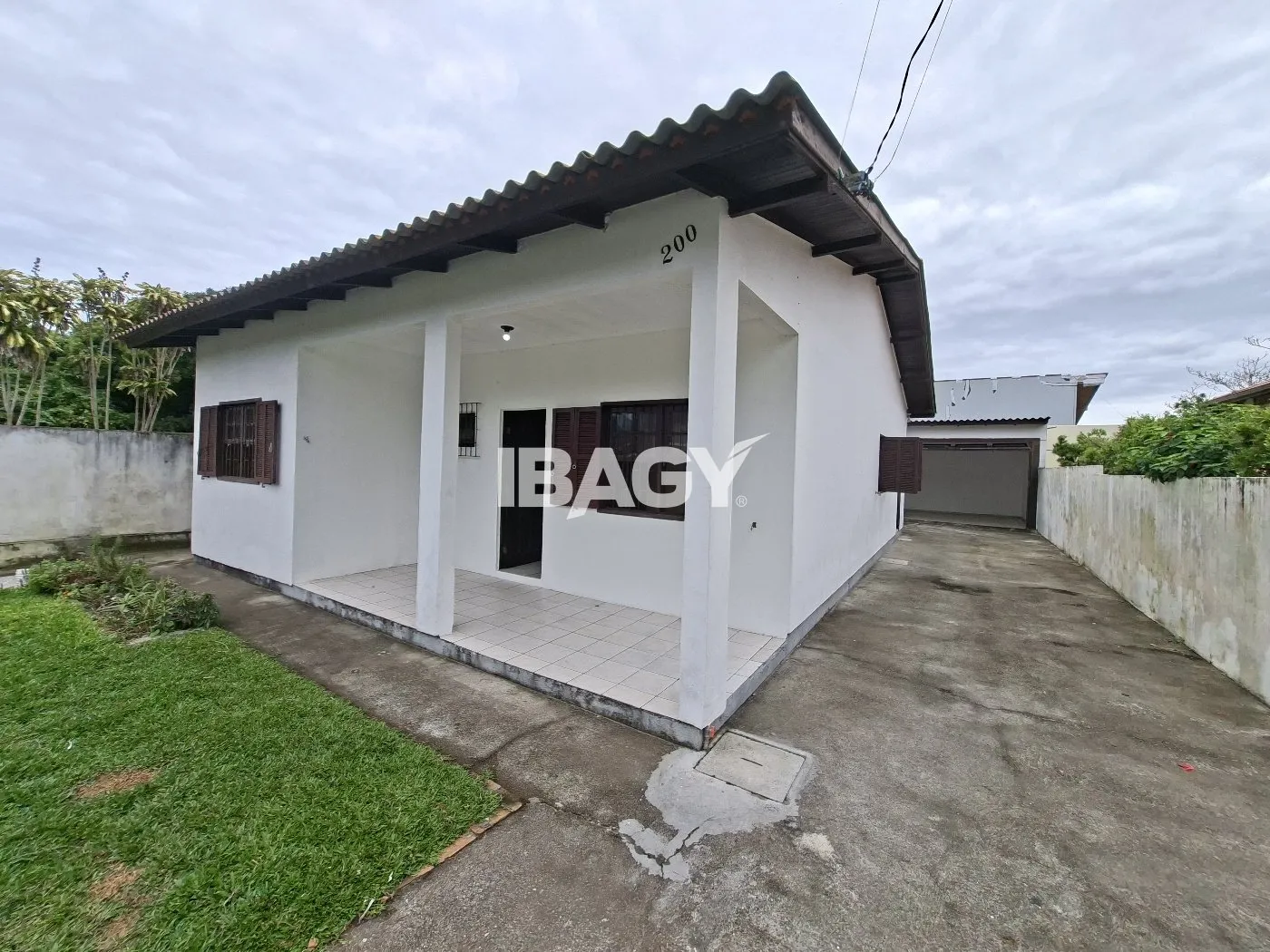 4-bedroom house with a water view in Florianópolis — photo 26