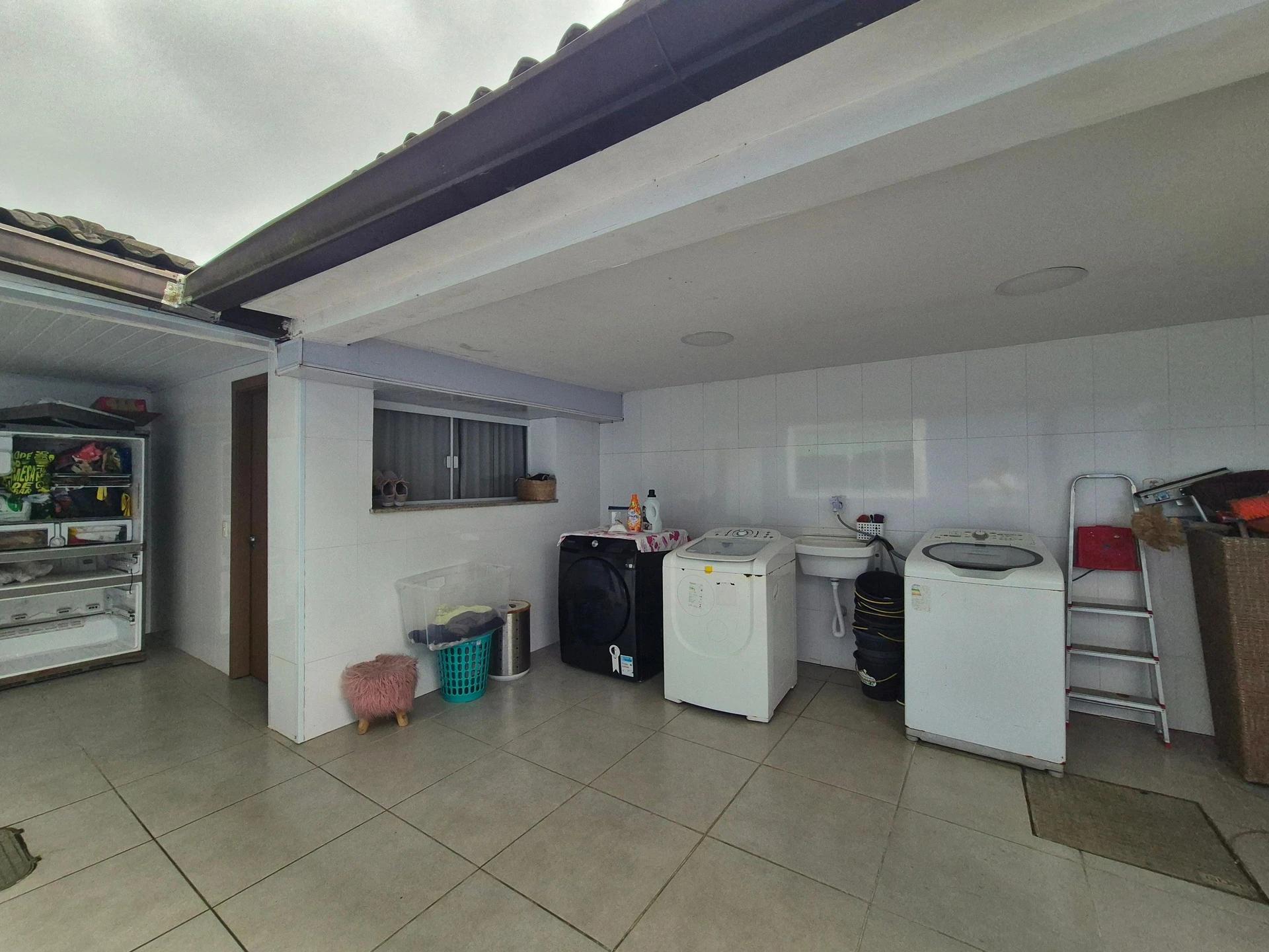 4 quartos e jacuzzi: casa de 318 m² — photo 31
