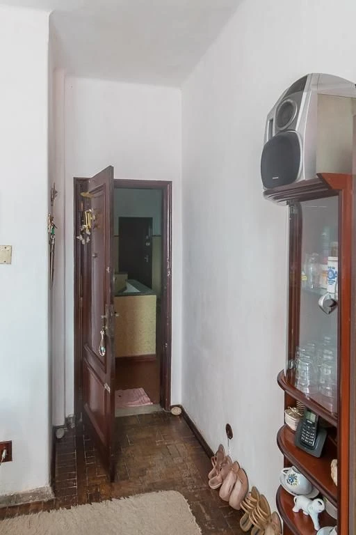 Furnished 2-bedroom apartment with gas kitchen and parking — photo 19