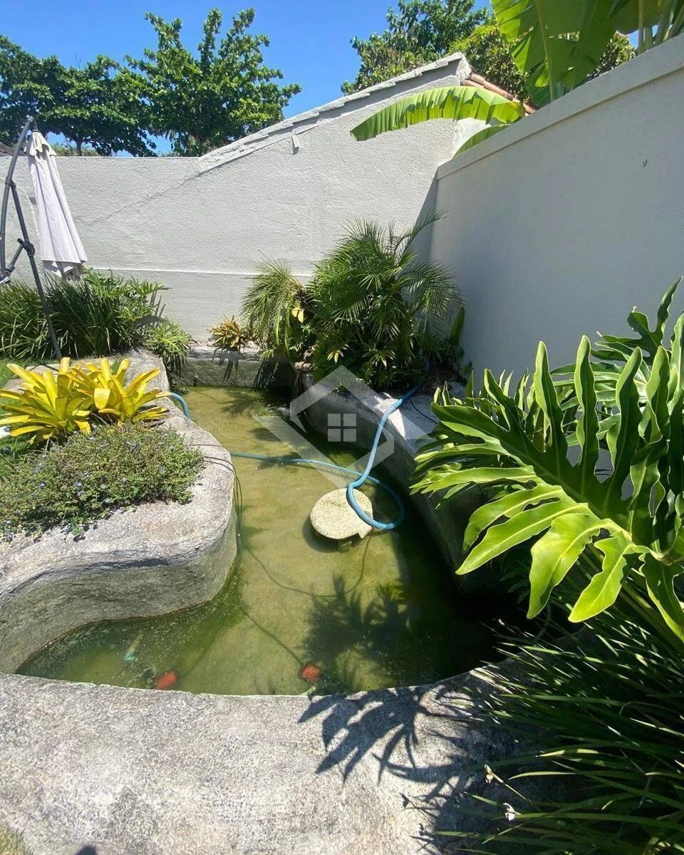 6 quartos e banheira: casa de 1000 m² — photo 27