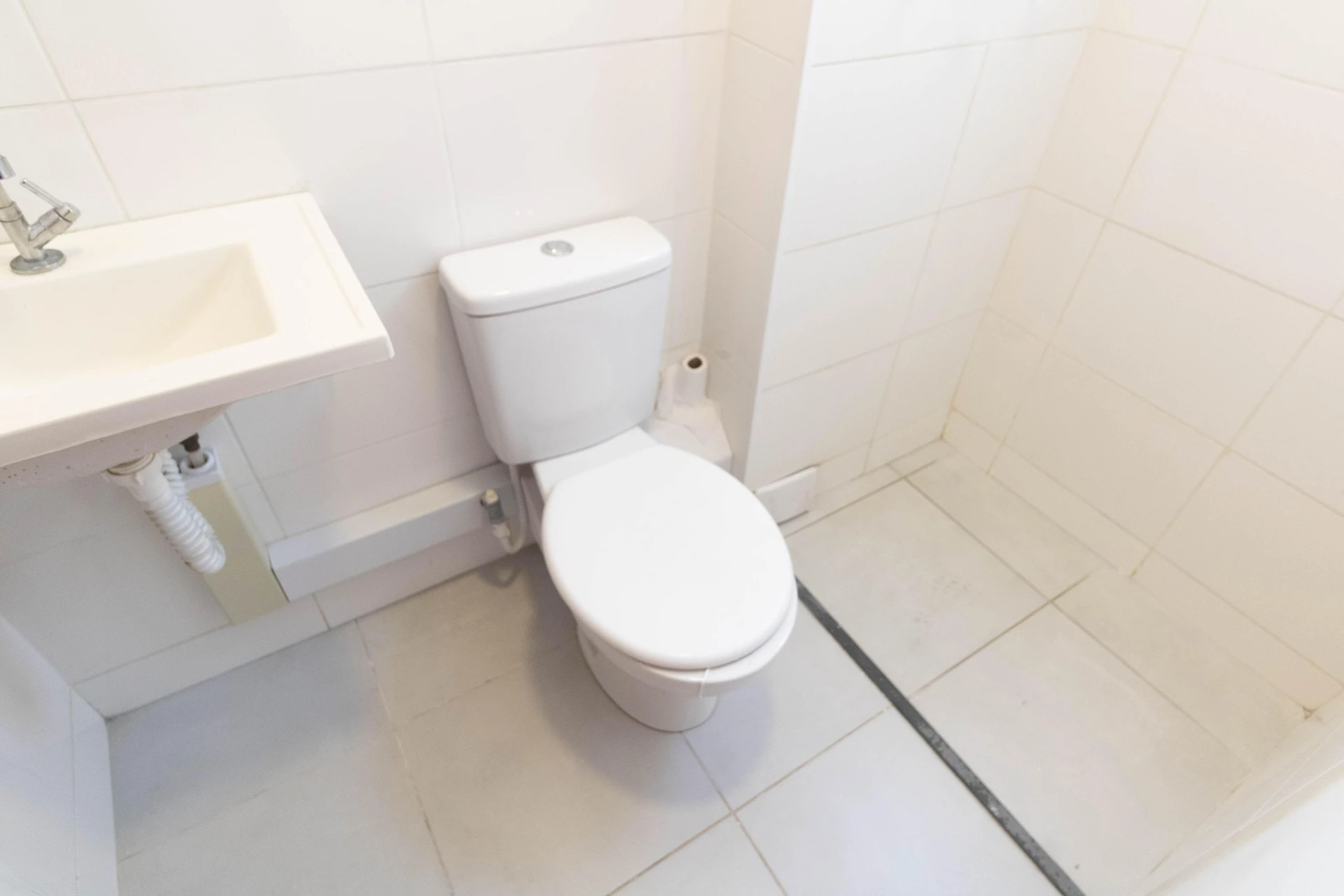 2-bedroom apartment with 1 bathroom and 1 parking spot — photo 32