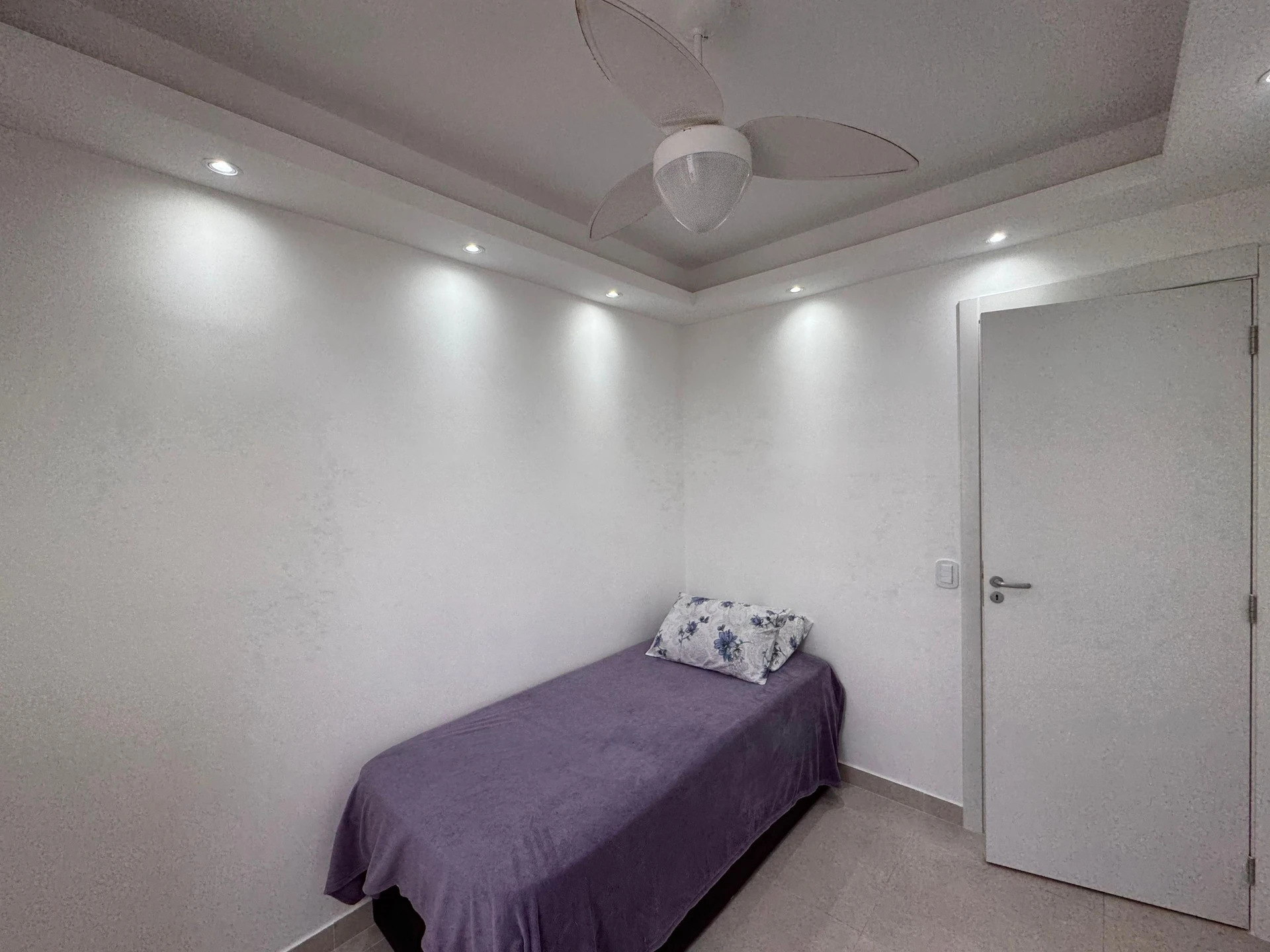 Furnished apartment, 49 m², with a mountain view — photo 33